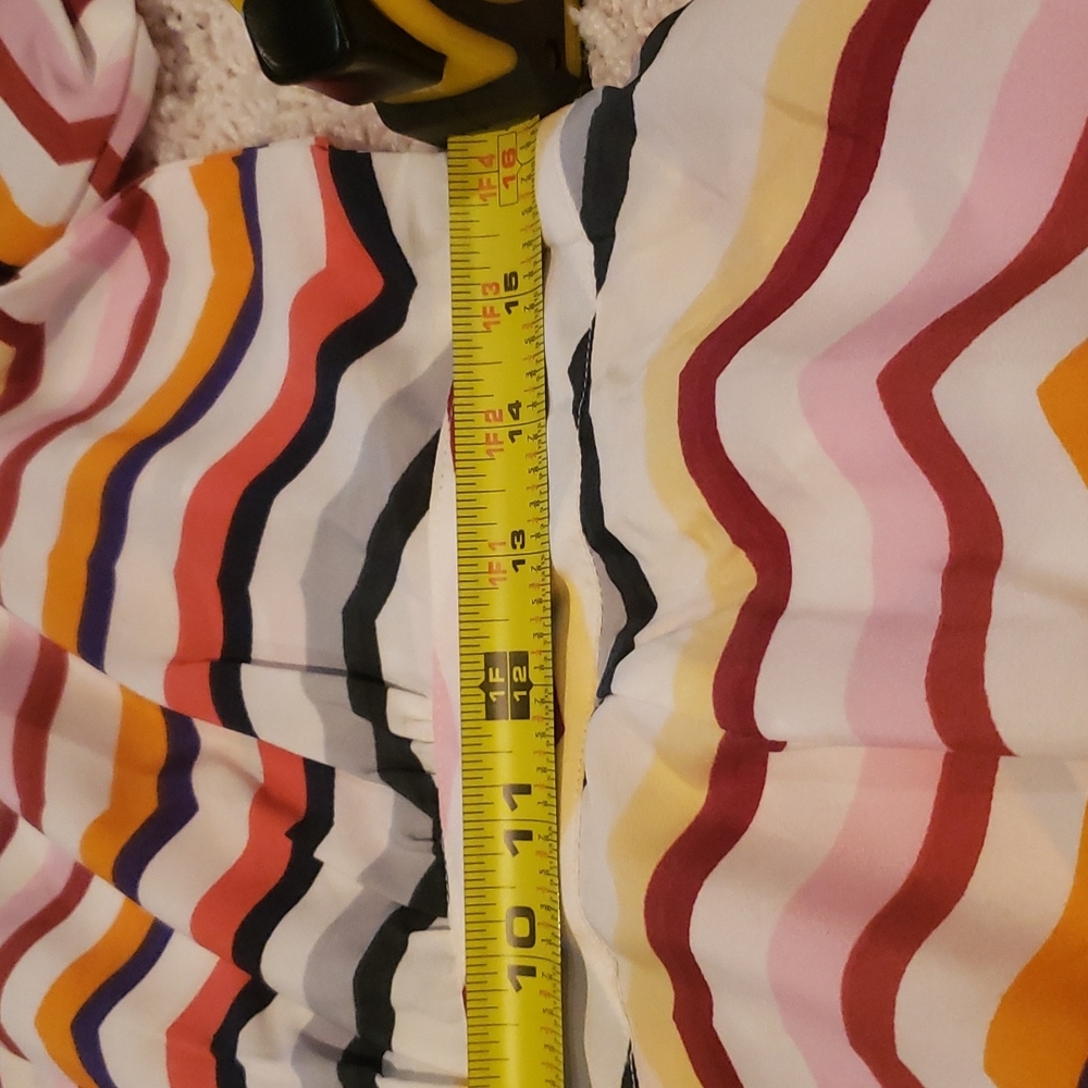 Dress - Picture 7 of 10